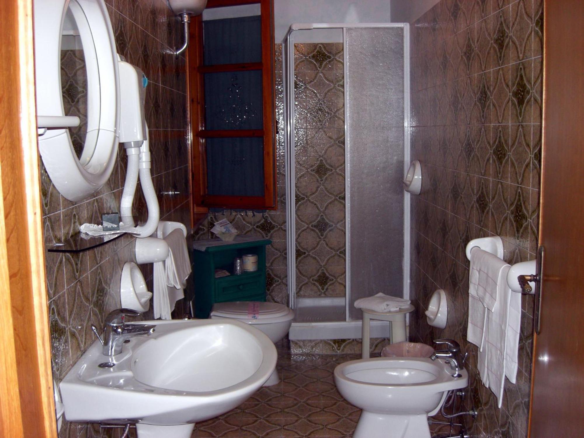 Hotel Il Poggetto Castellina Marittima Ngoại thất bức ảnh
