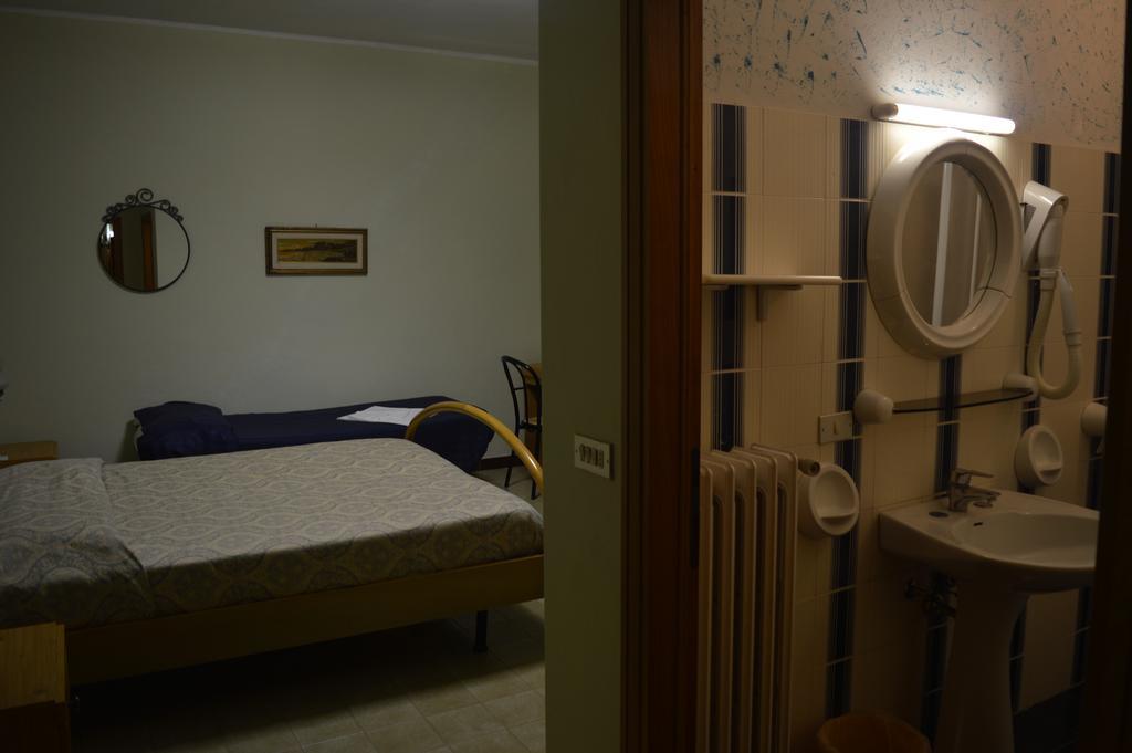 Hotel Il Poggetto Castellina Marittima Ngoại thất bức ảnh