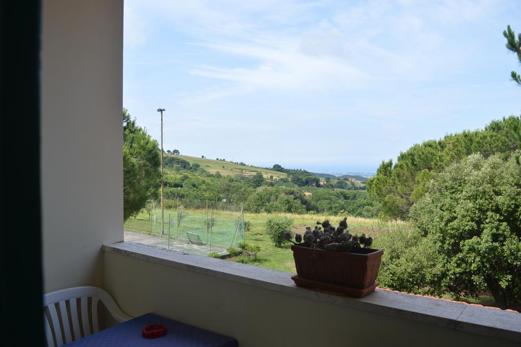 Hotel Il Poggetto Castellina Marittima Ngoại thất bức ảnh