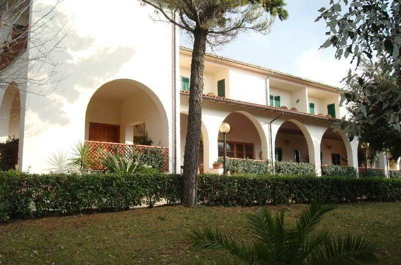 Hotel Il Poggetto Castellina Marittima Ngoại thất bức ảnh